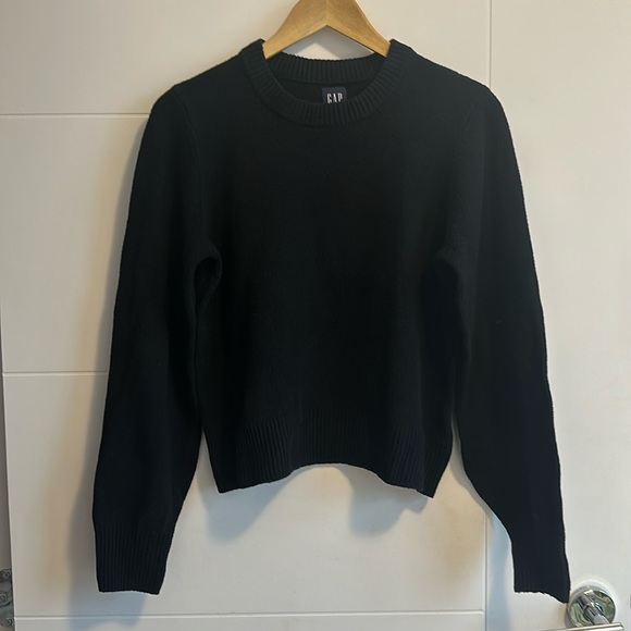 GAP Sweaters - GAP | Knitted Crew Neck Sweater - Black